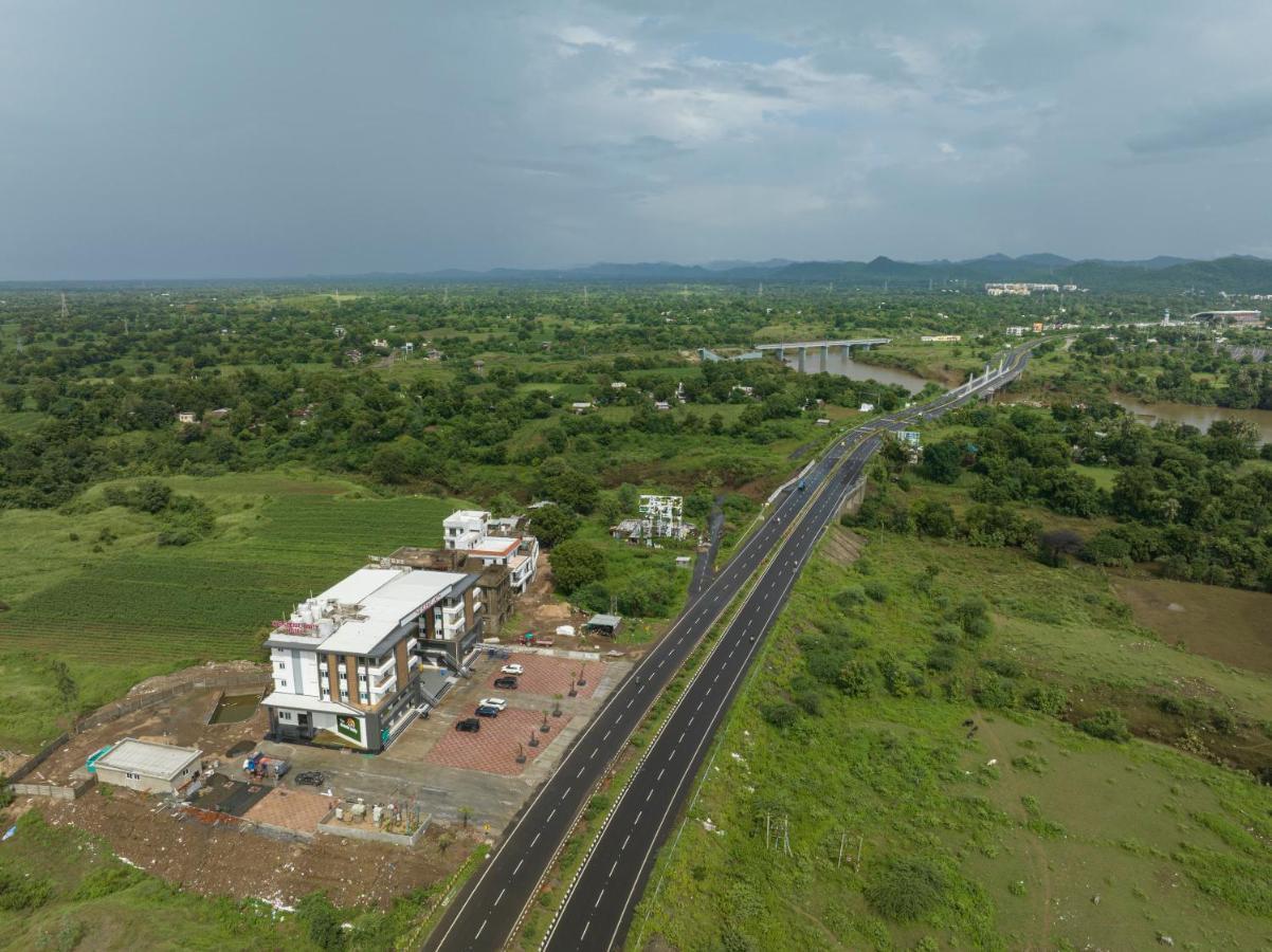 The Scenic Unity Hotel Garudeshwar Kültér fotó