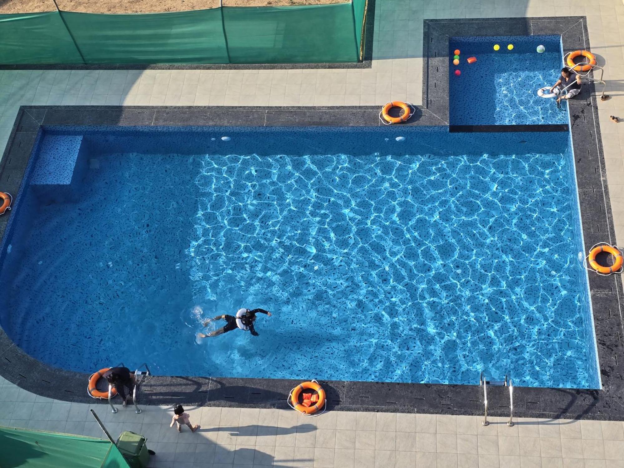 The Scenic Unity Hotel Garudeshwar Kültér fotó